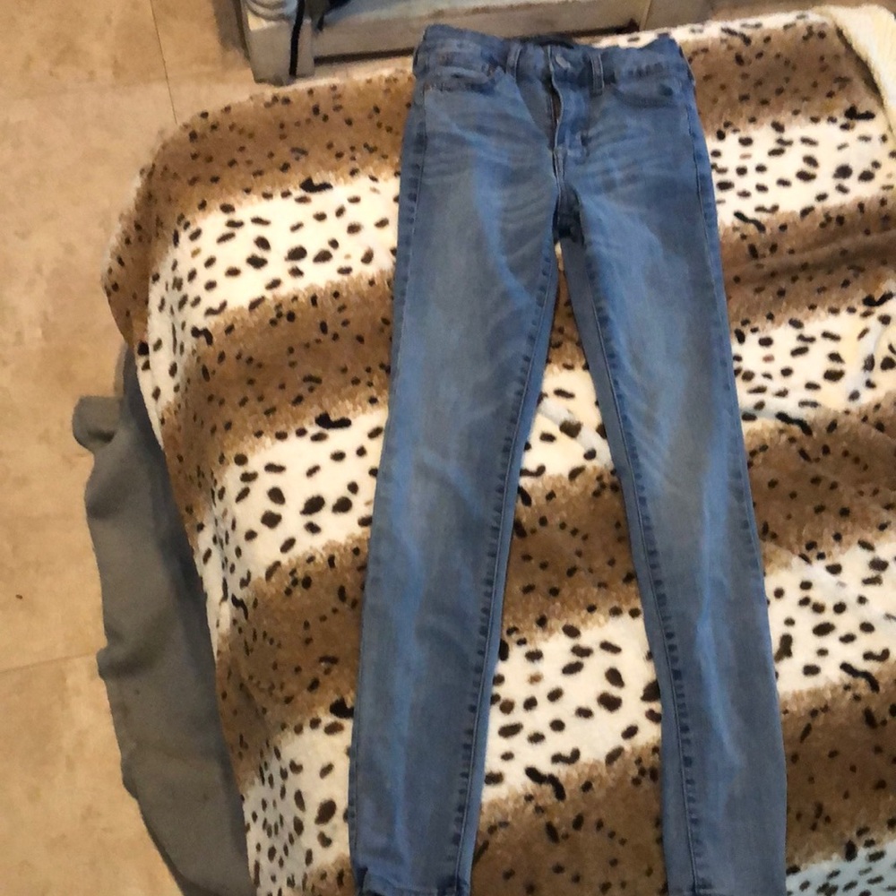 Aero Women’s non distressed jeans.